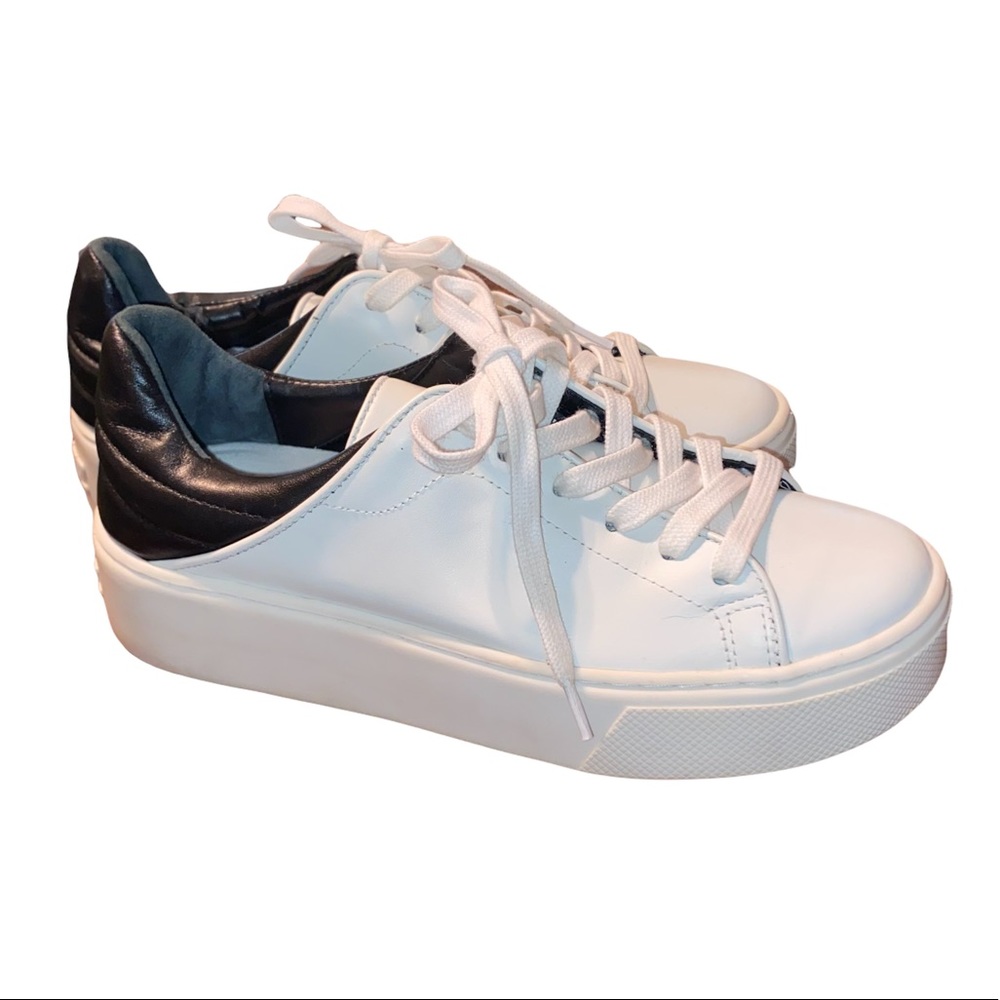 Schutz White Black Leather Lace Up Casual Platform Sneaker Shoes Size 8.5